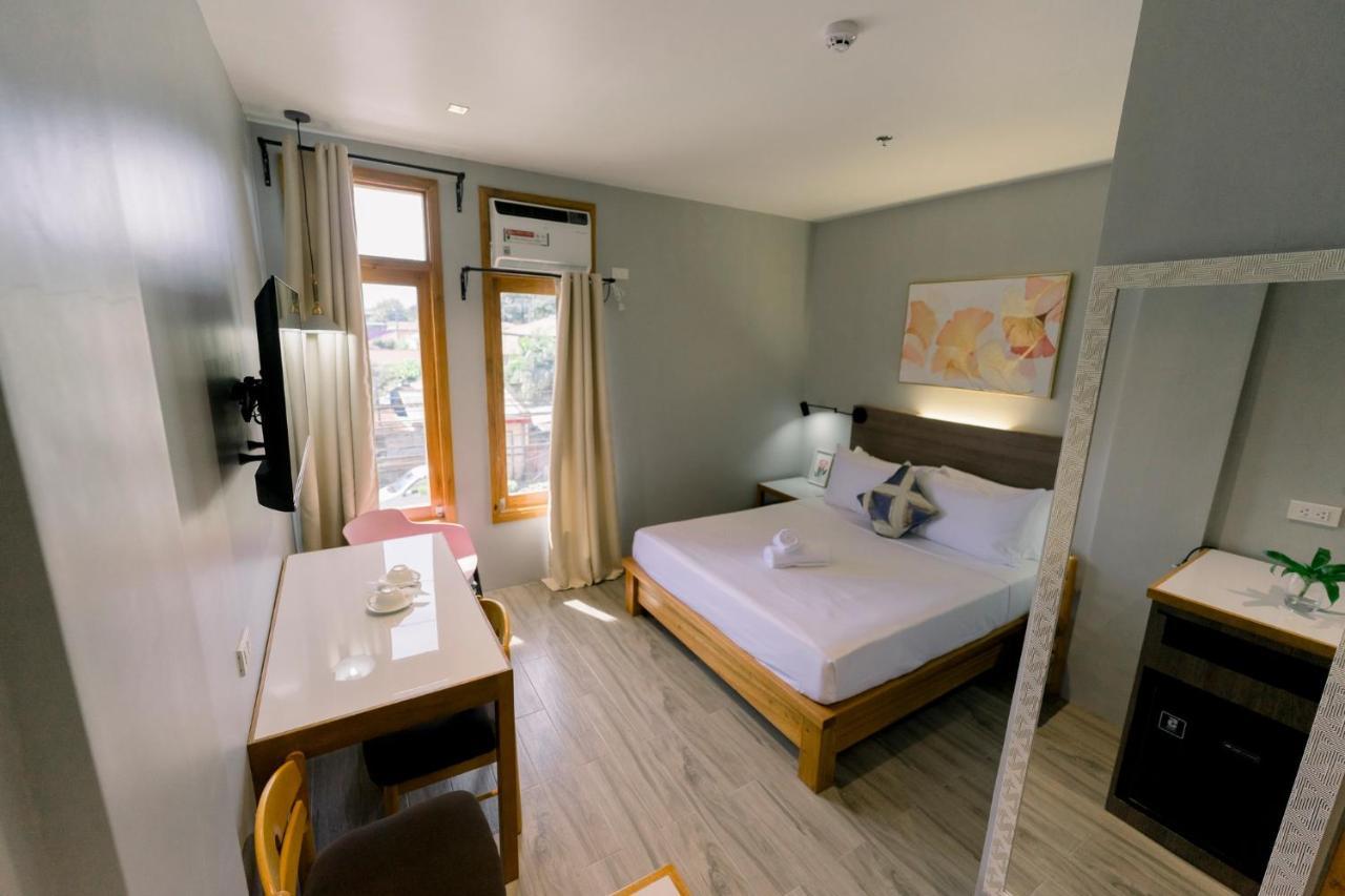 Madonna Hometel And Suites New Pandan Panabo Esterno foto