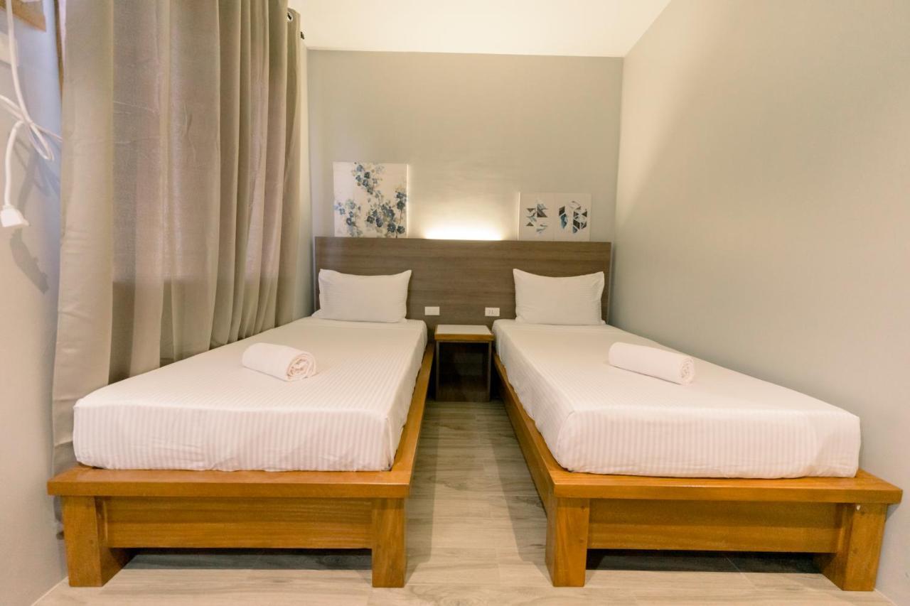 Madonna Hometel And Suites New Pandan Panabo Esterno foto