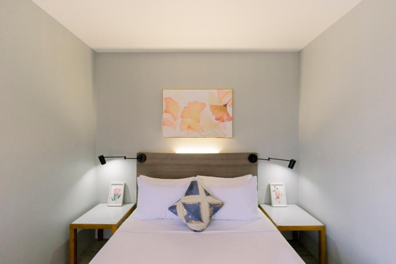 Madonna Hometel And Suites New Pandan Panabo Esterno foto
