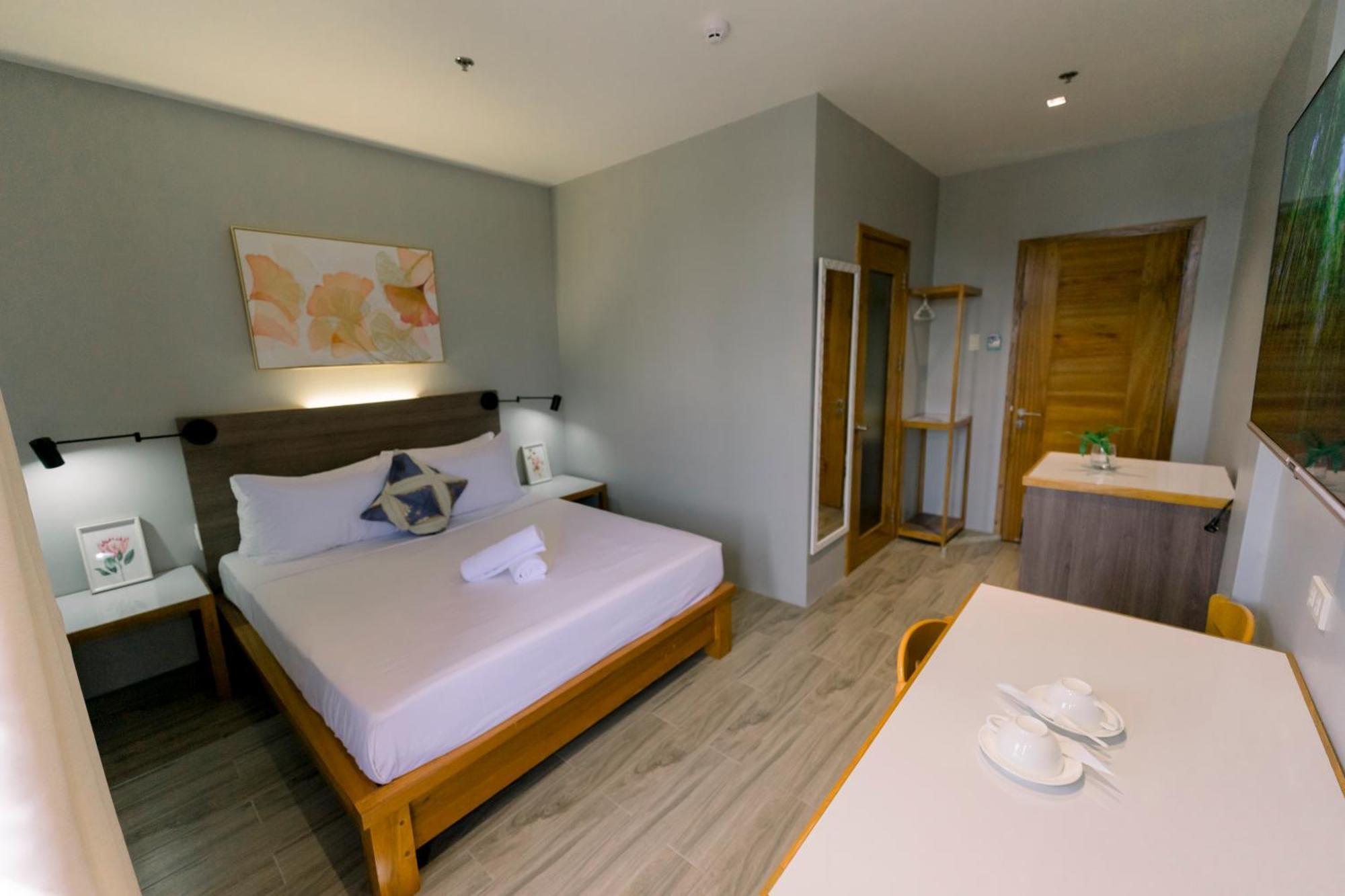 Madonna Hometel And Suites New Pandan Panabo Esterno foto